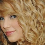 Taylor Swift a legadakozóbb híresség