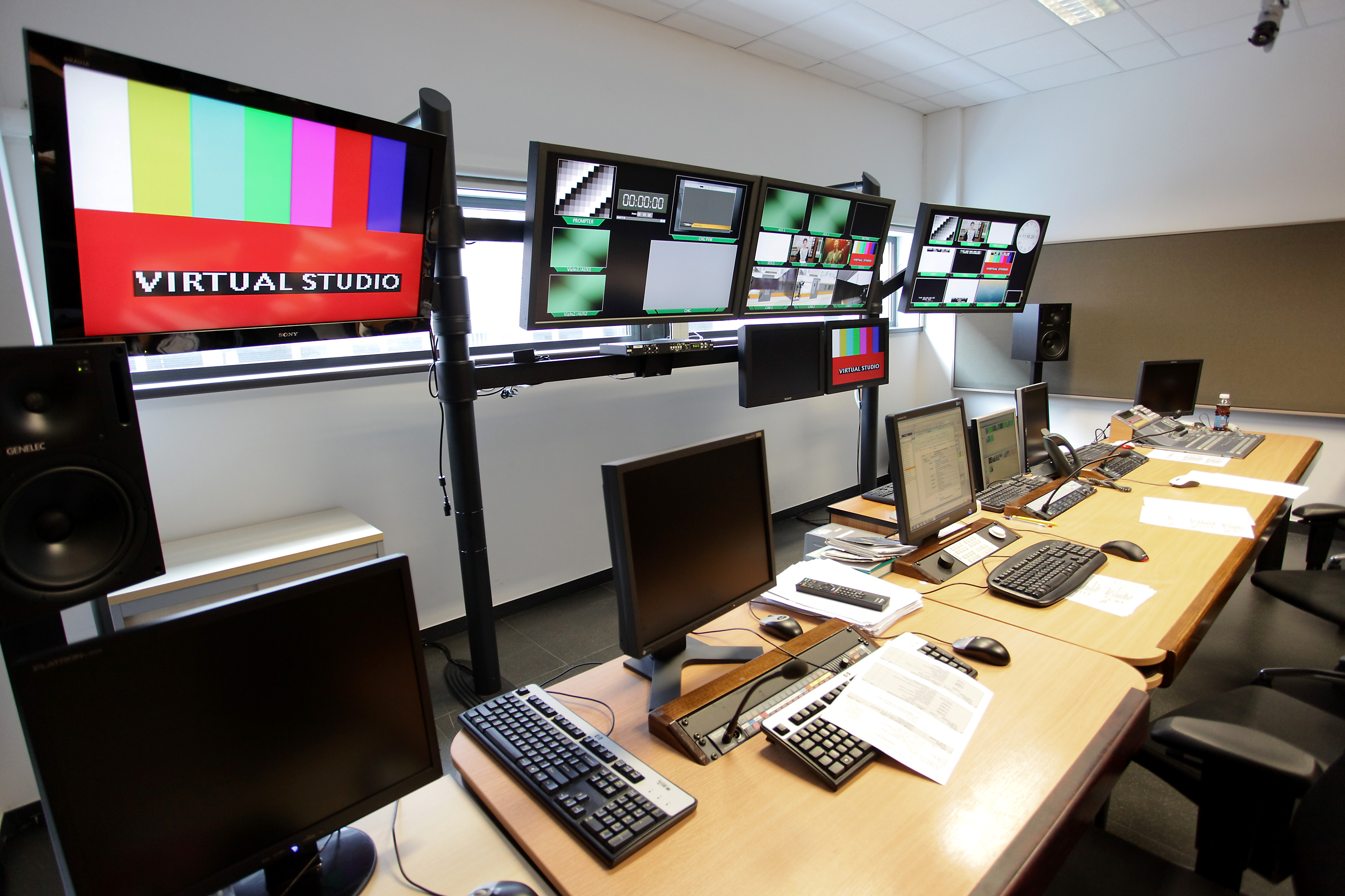 studio-controll-room