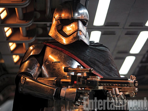 star-wars-the-force-awakens-captain-phasma-600x450