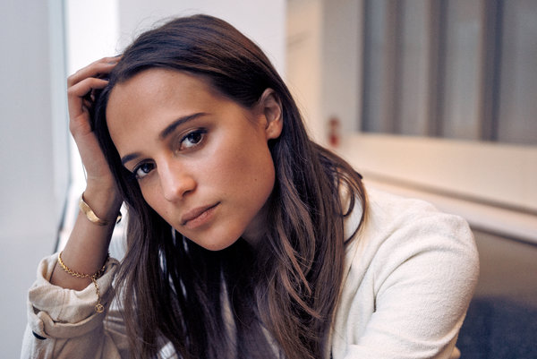 Alicia Vikander